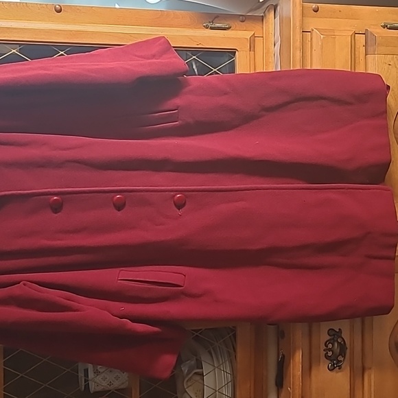 Deep Red Coat - Picture 3 of 11